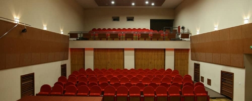 Sala kinowa – liczba miejsc siedzących 150